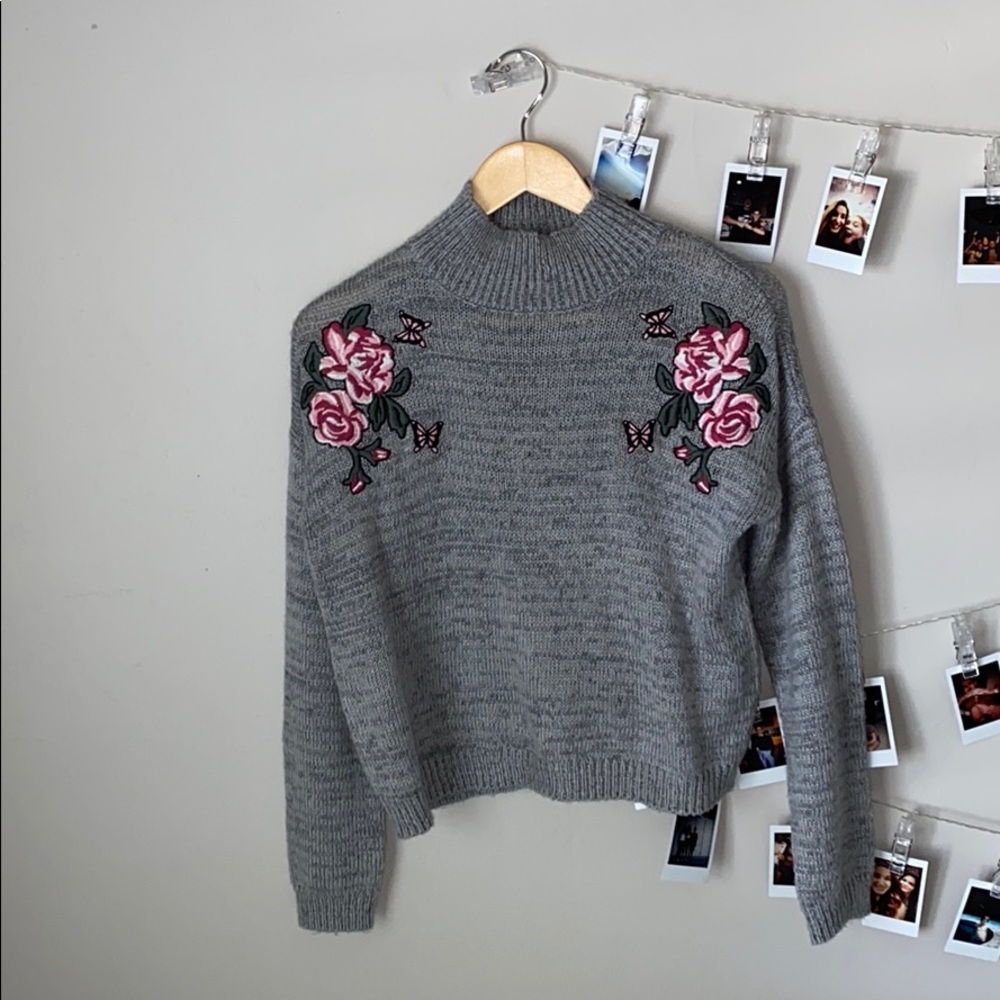 grey cropped sweater with embroidered roses